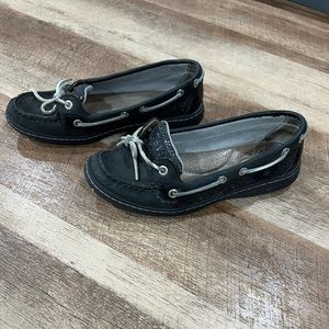 Sperry women’s boat shoe